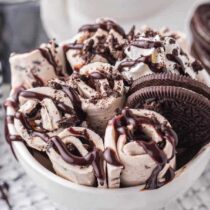 Homemade Oreo Ice Cream Rolls